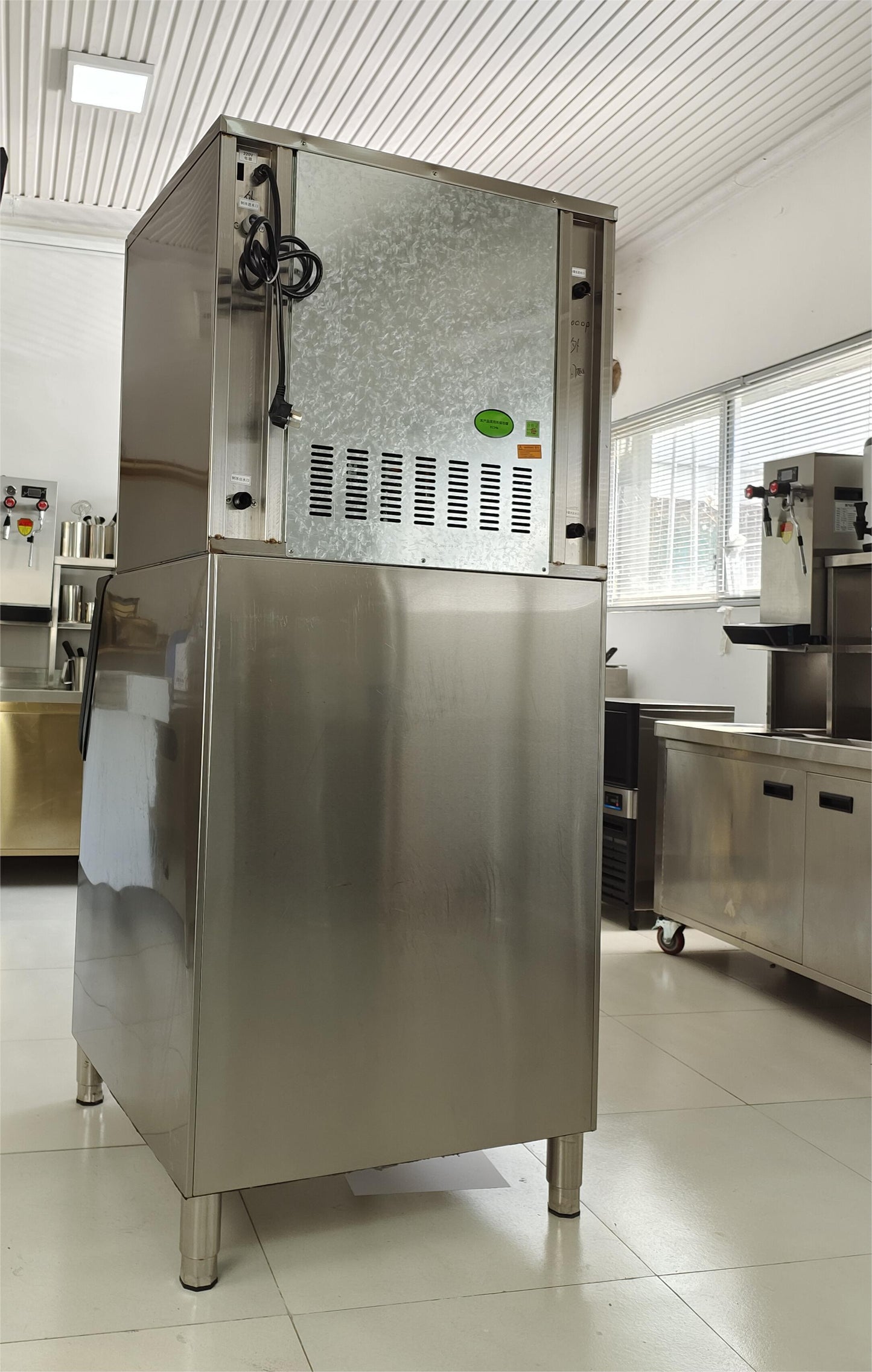 Customized Commercial With Ce Approved Adjust Ice Thickness Tep Big Size Cube Clear Ideble Ice Maker Machine